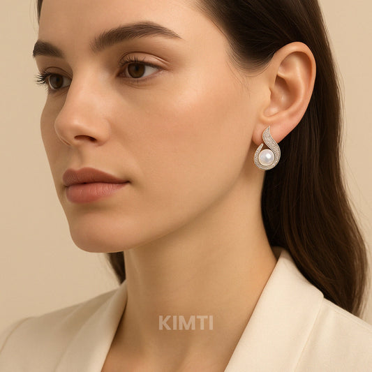 Pearl White Stud Earring