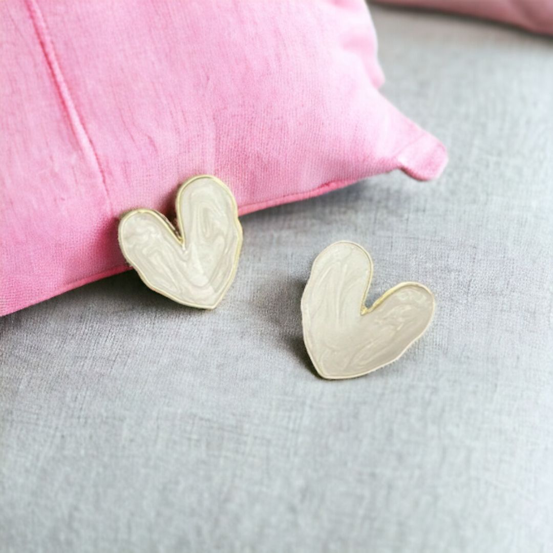 White Koral Dusk Stud Earring