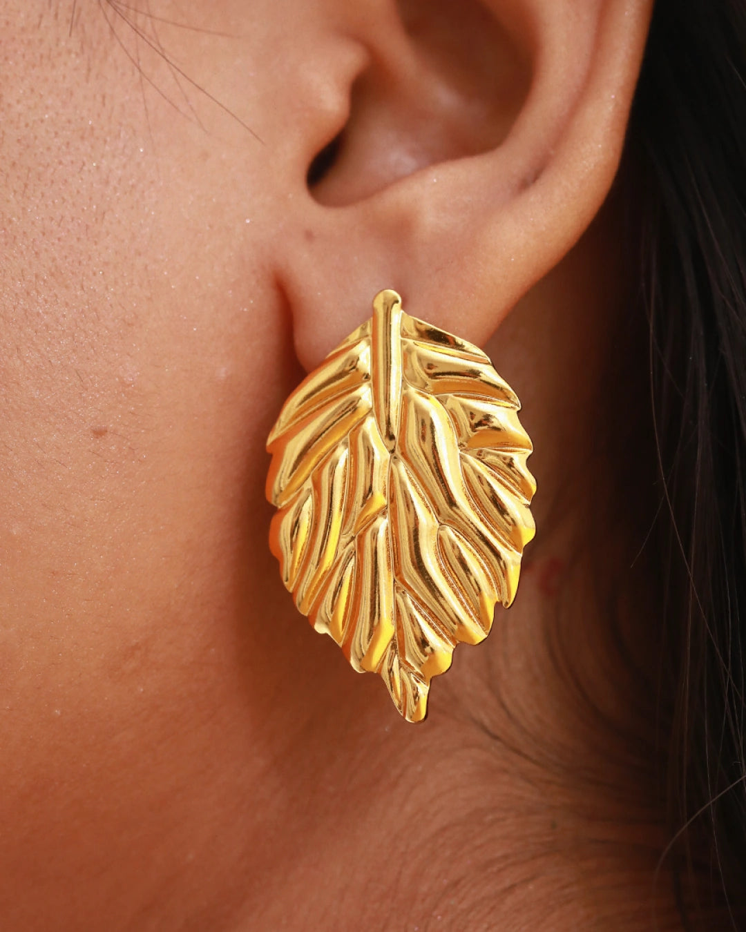 Laurisse 18K Gold Plated Sculpted Studs