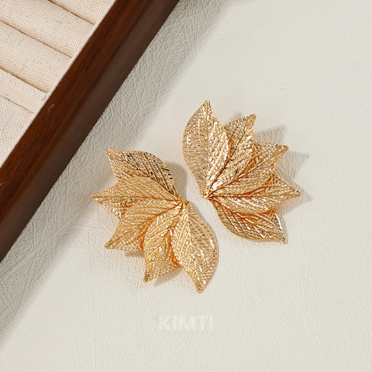 Leaf Charm Golden Earring