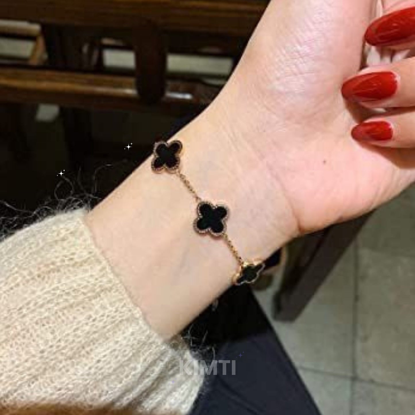 Anti Tarnish Black Clover Flower Bracelet