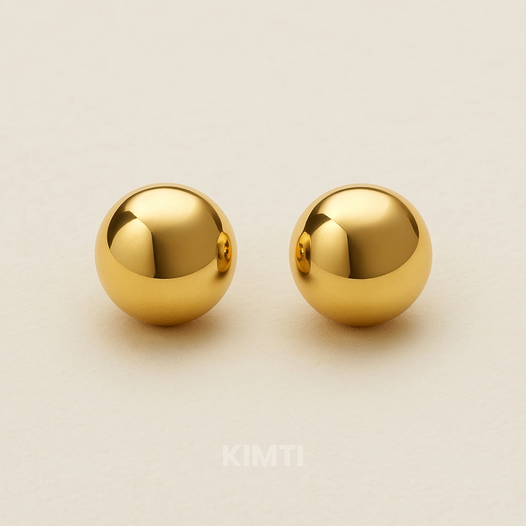 Luxor Luminescence Golden Stud Earring