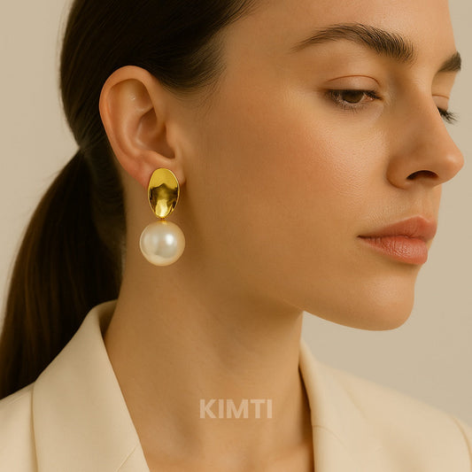 Shopaholic's Fav Pearls Drop Earring