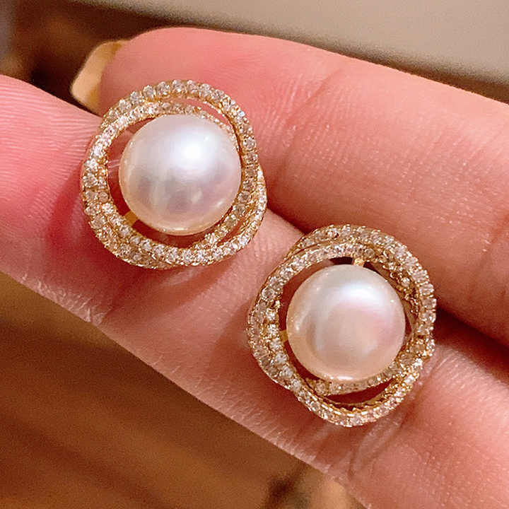 Uplifting Glow White Stud Earring